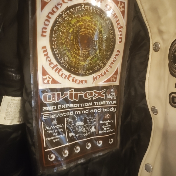 Avirex Cream and Black Bomber Jacket - Picture 4 of 8